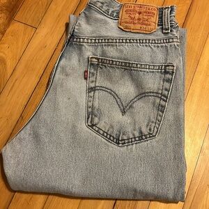 Vintage Levi’s 505 unisex style